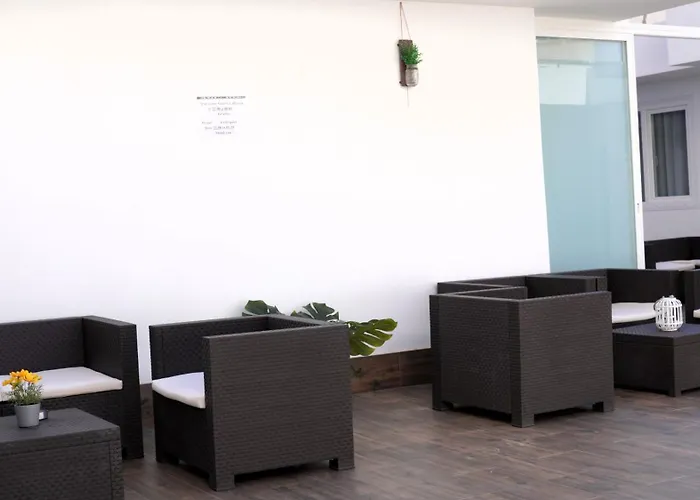 El Patio Hotel