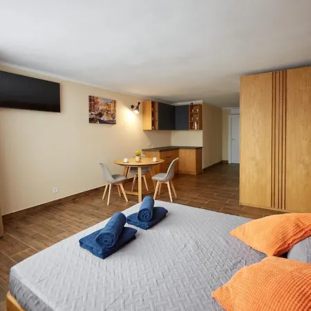 El Patio Hotel